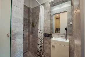 3 Room Penthouse with view over the city - Image 4