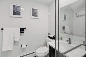 Group Retreat for 10 - 15Min to NYC, FIFA, Mall, FREE Parking - Image 5