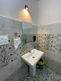 Rock Mountain Premium Homestay, Dalhousie Family & Couple Friendly Relaxing Stay Away from Crowd - Image 5