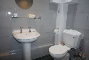 Dog friendly 2 bed barn - walking distance to Slapton Sands Beach & Slapton Ley - Image 3