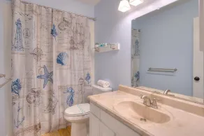 Enjoy a spacious oceanfront duplex at Codfather Unit 2 - Image 3
