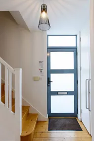Cloudstream Joy - Relax in the City | 2 Bed Duplex House w/Hot Tub - Image 3