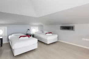 Villa Oleandri, con Piscina privata e Vista Lago - Image 2