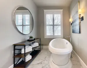 Romantic Couples Suite in the Poconos with Jetted Tub - Image 2
