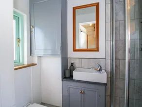 Gilberry Shepherds Hut - Image 2