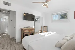 Featherlight Cottage with BBQ and Hot Tub in Downtown Phoenix - Image 5