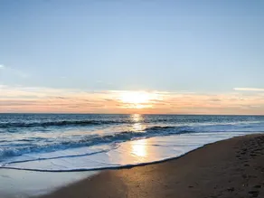 Ocean Front Condo, Steps to the beach,  2 bed/2 bath-Private beach & pool - Image 4