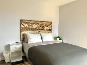 Cozy Mountain View Getaway - Surreal Mountain and River View - Image 3