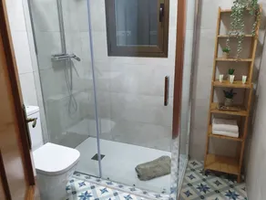 Magnificent villa with private pool 100 meters from the beach. - Image 4