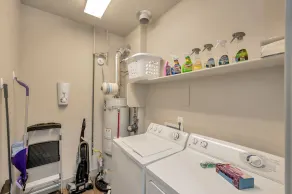 Quiet 2BR/2BA Getaway Near Trails, Parks & Summer Adventures–Spacious 1,300 SqFt - Image 2