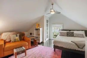 2-Story Carriage House on Forsyth Park! - Image 3
