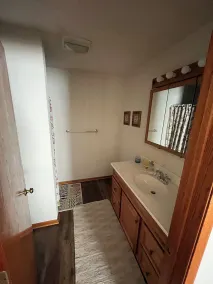 Fishing for a room..we've got a great catch!! Excellent location near Woman Lake - Image 5