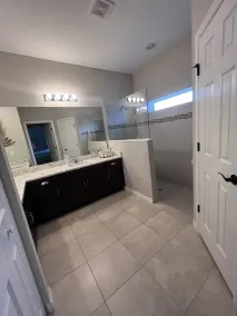 Private Waterfront Beautiful 4-bedroom Home  - Image 2