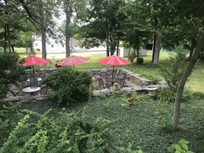 Spring Hill Inn - Image 5