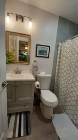 \"BRIGHT, COZY & LOVELY home\" Newly Renovated... & close to the BEACH - Image 2