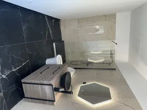 Room for rent - Image 4