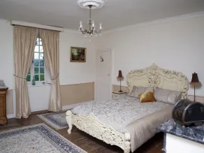 Fransk slott beliggende i den lille landsby i Hambye i Manche - Image 5