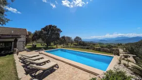 Rural house with spacious exterior and views of the mountains of Malaga. full rent - Image 4