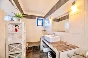 Pretty Corsican house, sea view Very popular with show biz, heated swimming pool - Image 2