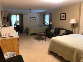 Beautiful Home with 9 Bedrooms, 7 bathrooms, 2 Cabins, 18 Hole Disc Golf Course - Image 5