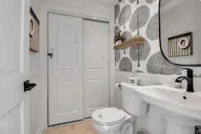 Private pool and close to beach! Near shopping and dining! - Image 3