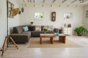 Haus mit Eichenholz Interieur. - Image 1
