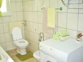 Apartment Frane, (15022), Kaštel Novi, hr - Image 3
