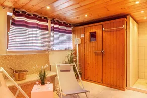 Appartamento per vacanze 'Blockhaus Sonnenspitz' con vista sulle montagne, giardino comune e WLAN - Image 2