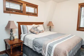 Kingfield, Minneapolis; Sleeps 6; New Construction, 3 Miles from Downtown - Image 5