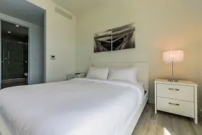White Modern Getaway - Oceanfront Apt. Blue-331 - Image 5