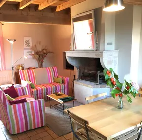 En uafhængig lejlighed i et traditionelt hus ved foden af - Image 4