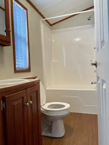Delightful 3 bedroom cottage in Sherkson Shores beach Retreat! - Image 2