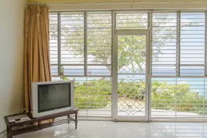 Court Manor - Image 3