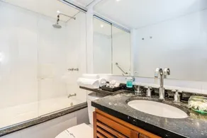 A Beautiful apartment/One bedroom, One bathroom - Image 5
