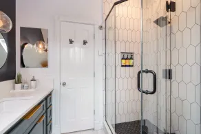Tri-level condo, close to Coonskin Lift! - Image 4