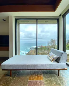 Utroligt smukt, privat, unikt hjem beliggende på Bluff ved Ocean Edge! - Image 2