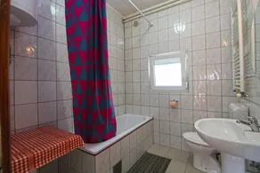 Apartment 847/2003 (Istria - Pula), 800m from the beach - Image 2