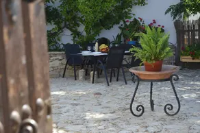Charming Andalusian Holiday Home With Private Pool Surrounded By Olive Groves - Image 2