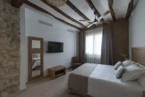 Neus i Sisco Country House em Almatret - Image 4