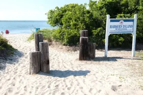 Fin's Fish Camp at Harker's Island - Image 5