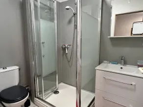 Quiet T2 apartment in Cambo-les-Bains with Wi-Fi and parking - Image 2
