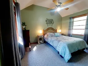 Nature Lover's Retreat: 10 wooded acres along a babbling creek - Image 4