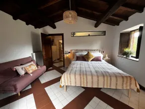 Beautifully converted watermill with private pool and own waterfall! - Image 5