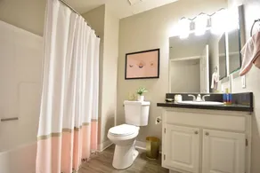 Colorful & Cozy King & Queen Suite - Image 2