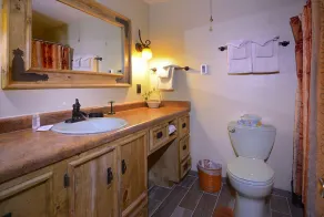 Stor Slopeside Condo, omfattende Remodel, balkon m / bjergudsigt - Image 2