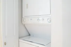Third Ward Apt Near Summerfest with Gym and Balcony - Sleeps 4 - Image 2