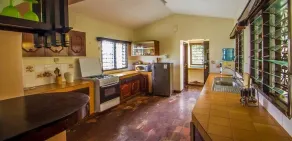 Olive House - Image 4