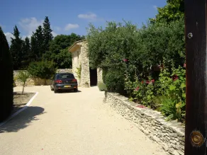 DUPLEX STUDIO IN TAVEL \"Entre Pierre et Vigne\" - Image 5