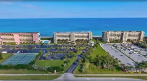 DIRECT OCEAN FRONT ON BEACH! Amazing views throughout! Mthly Discount! 2br/2ba - Image 2