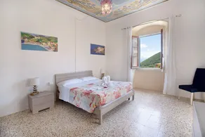 Holiday Apartment Acciuga House with Balcony, Shared Garden & Wi-Fi - Image 5